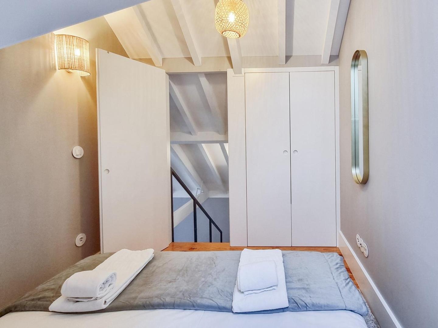 Charming Loft With Mezzanine In The Center * Porto