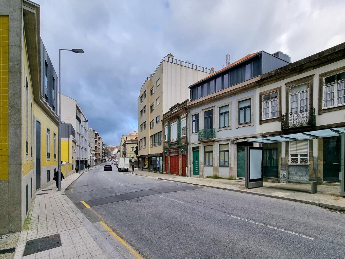 Apartment Charming Loft With Mezzanine In The Center Porto