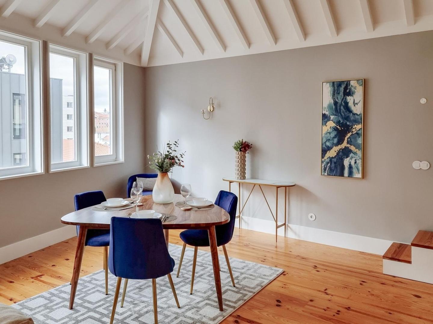 Charming Loft With Mezzanine In The Center Apartment