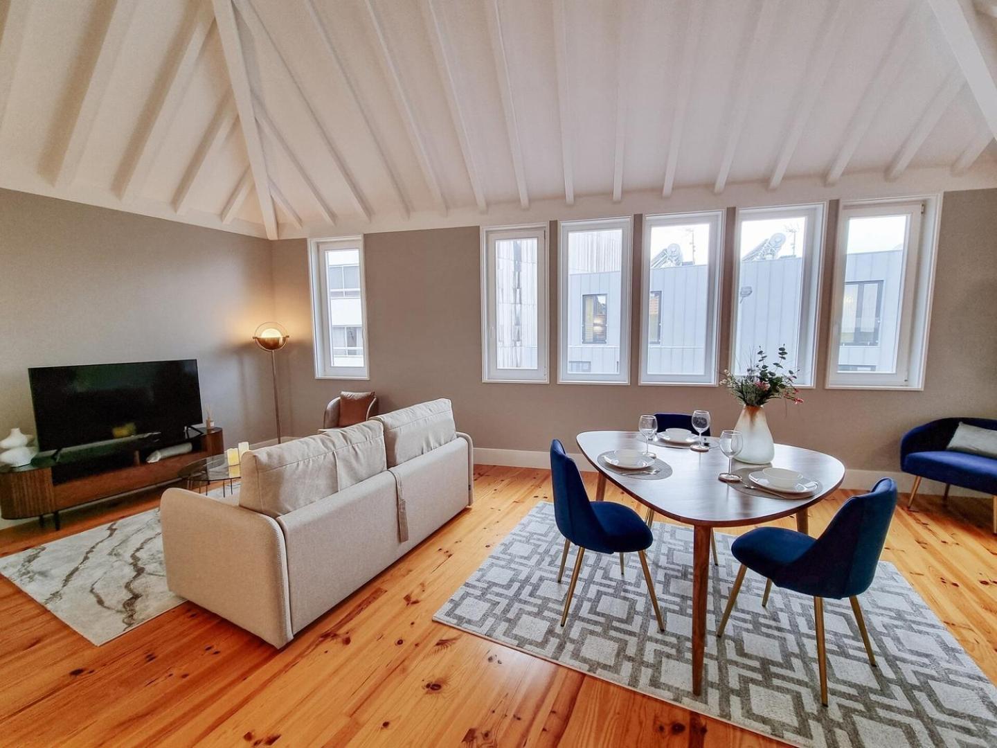 Charming Loft With Mezzanine In The Center Apartment *