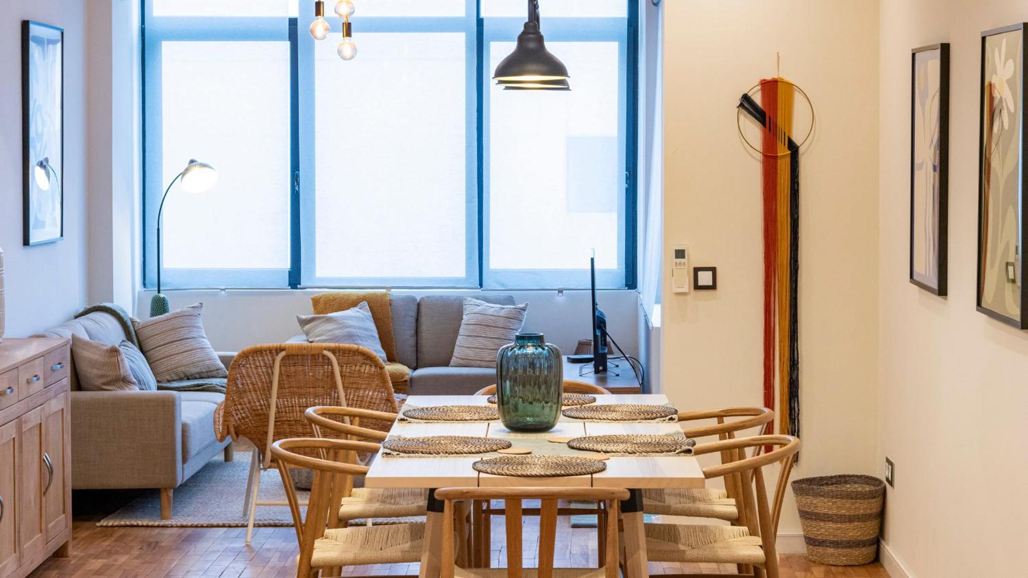 Elegant 3br In Downtown W Ac By Lovelystay