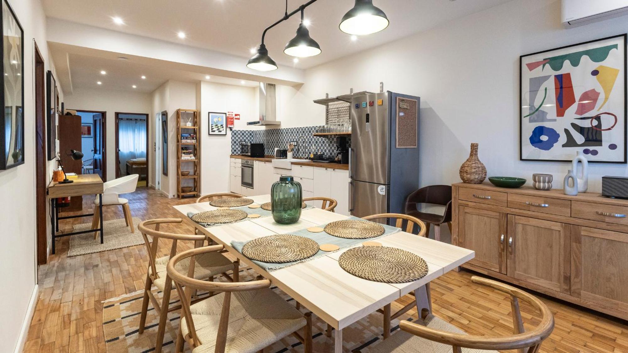 Apartment Elegant 3br In Downtown W Ac By Lovelystay Porto