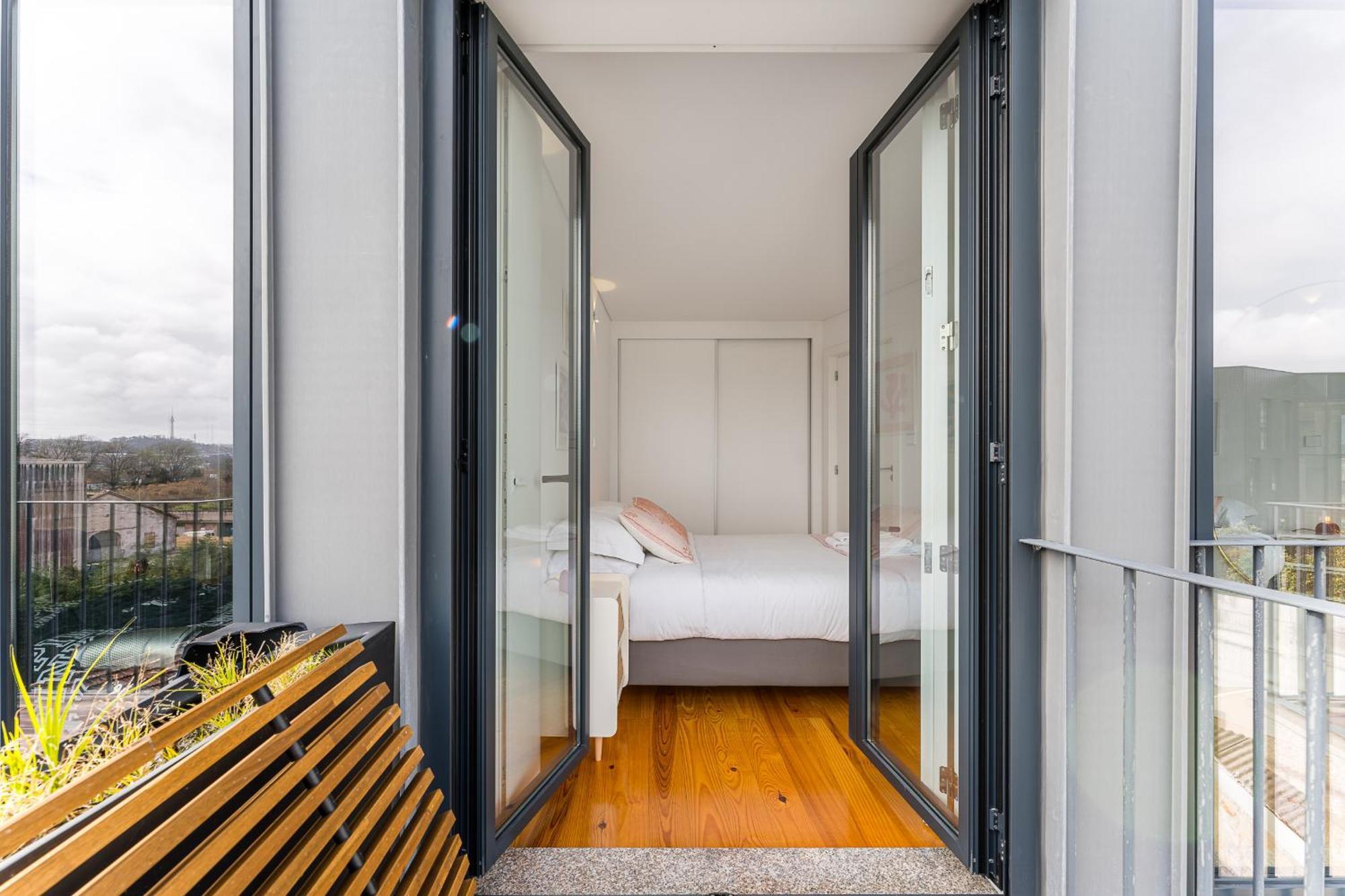 Apartment Sunshine Luxury House Urban Retreat Downtown *