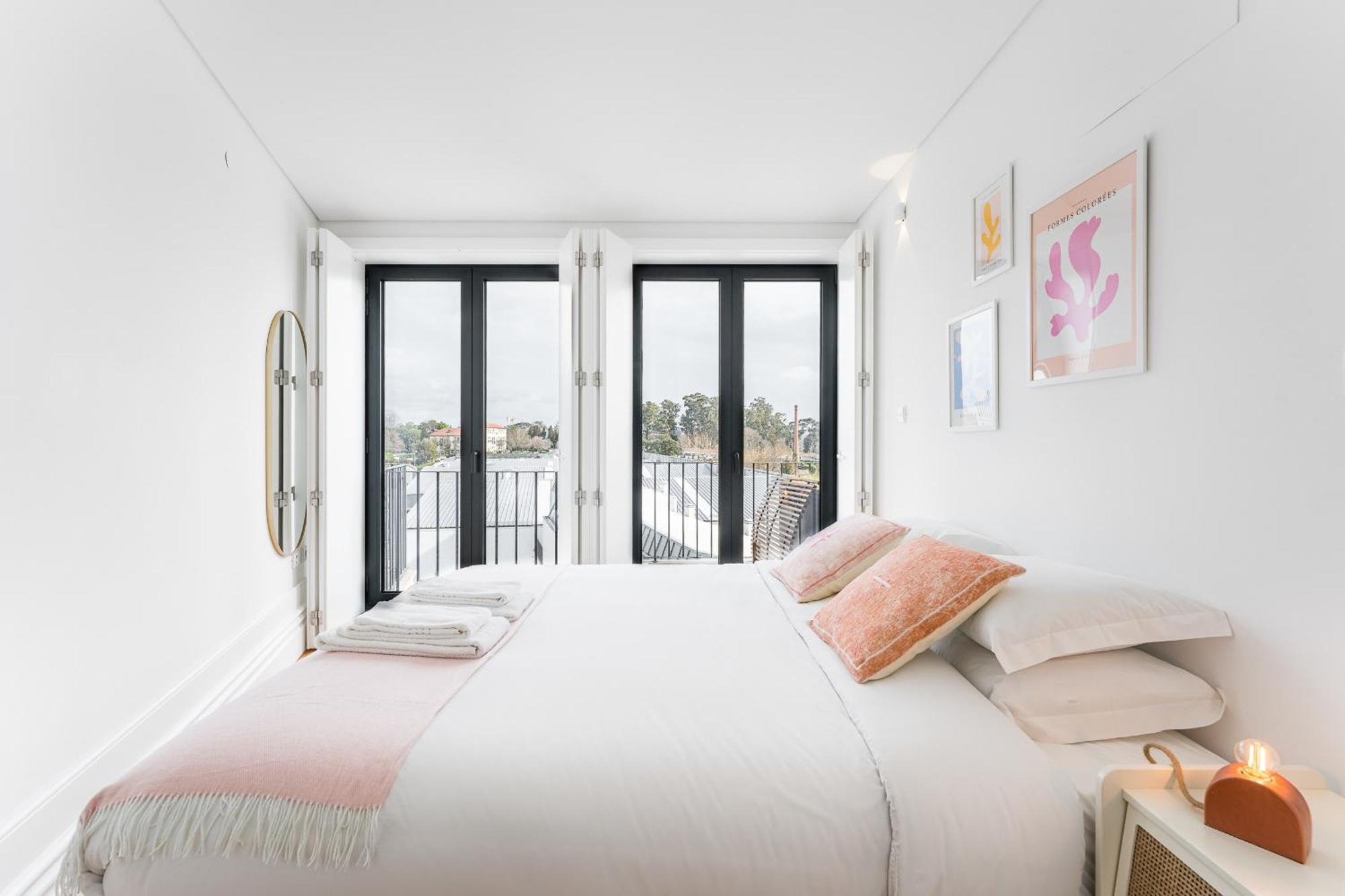 Sunshine Luxury House Urban Retreat Downtown Apartment *