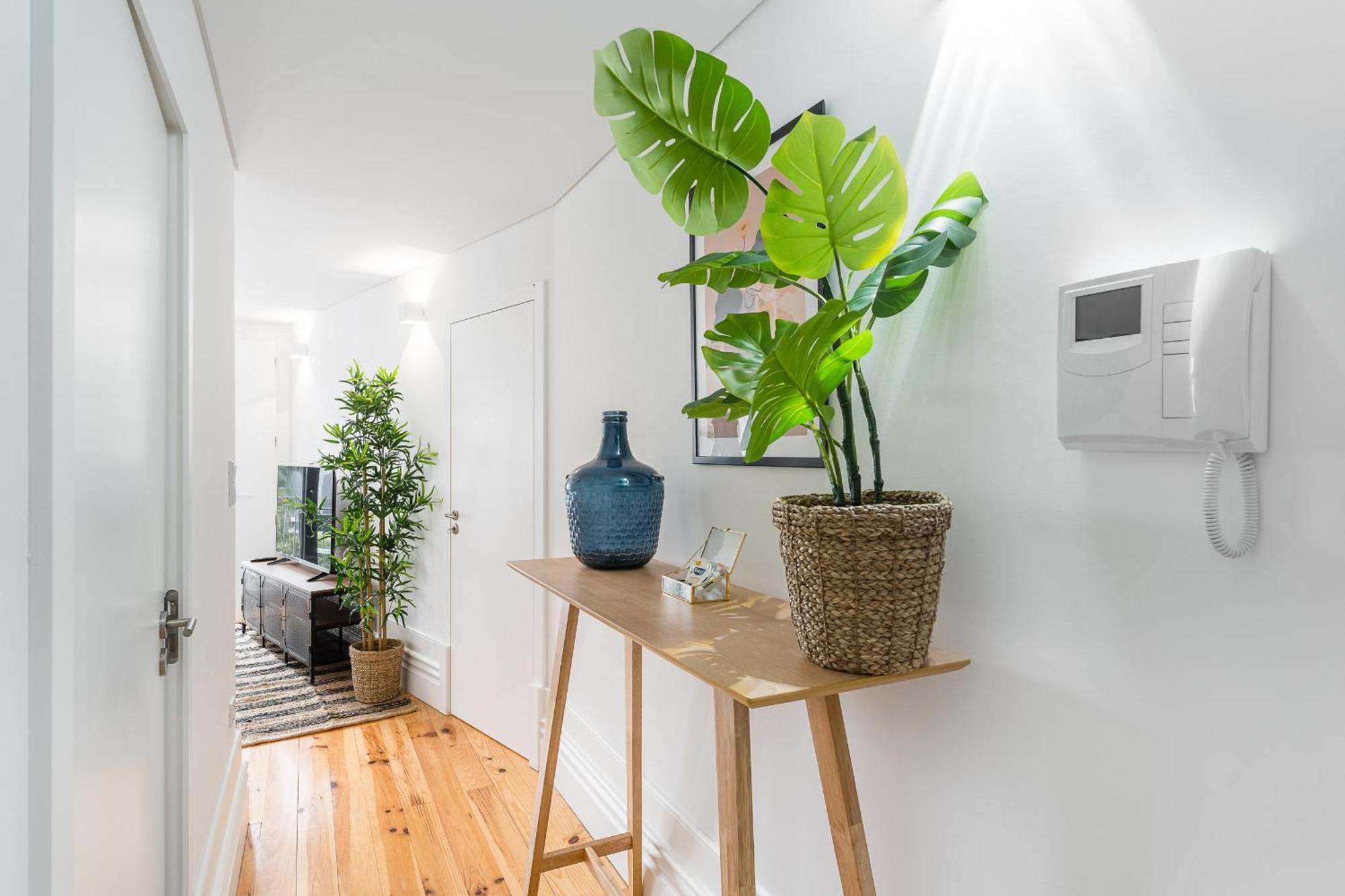 Apartment Sunshine Luxury House Urban Retreat Downtown *