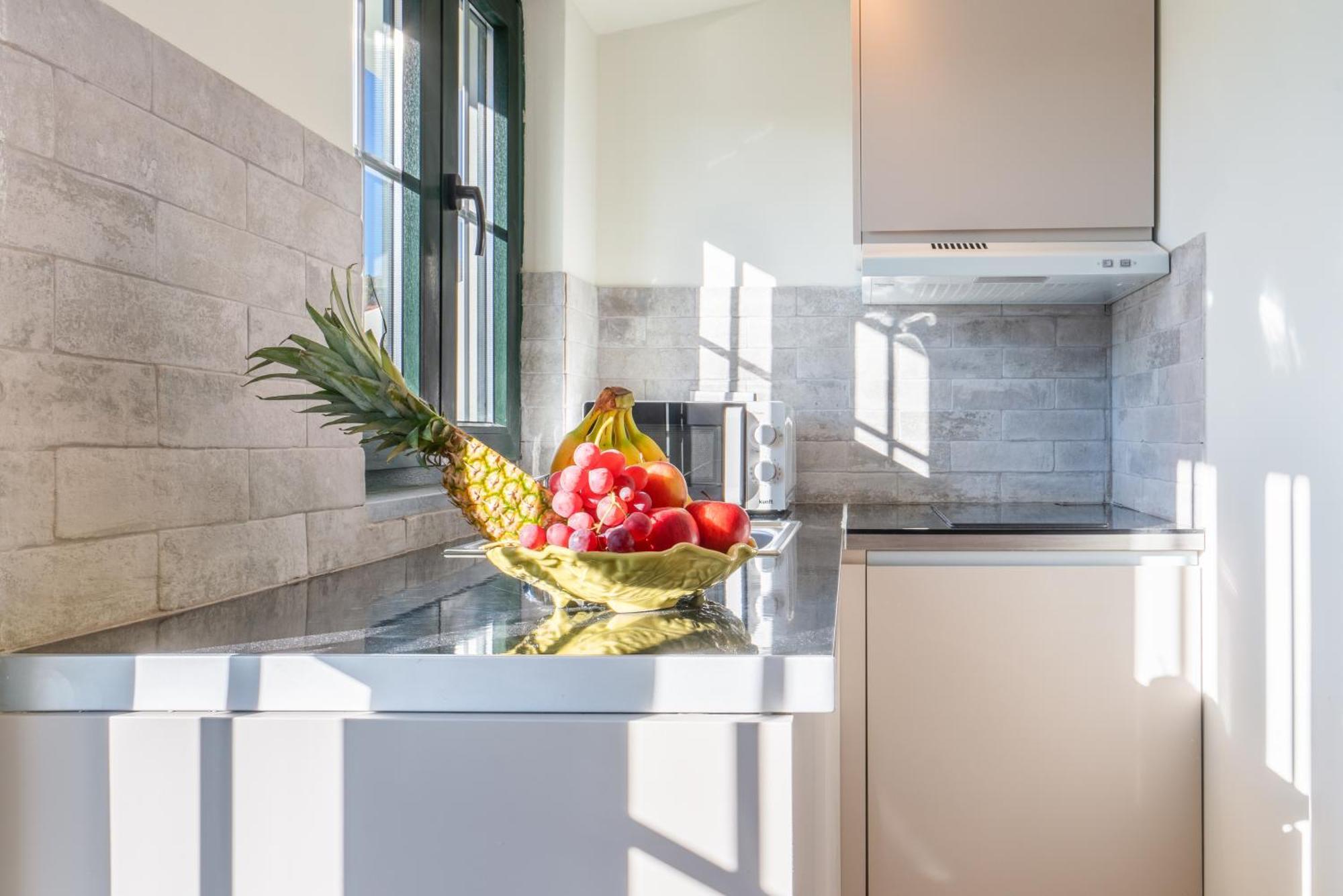 Host Wise - Cheerful Sunny Flat - Historic Center * Porto