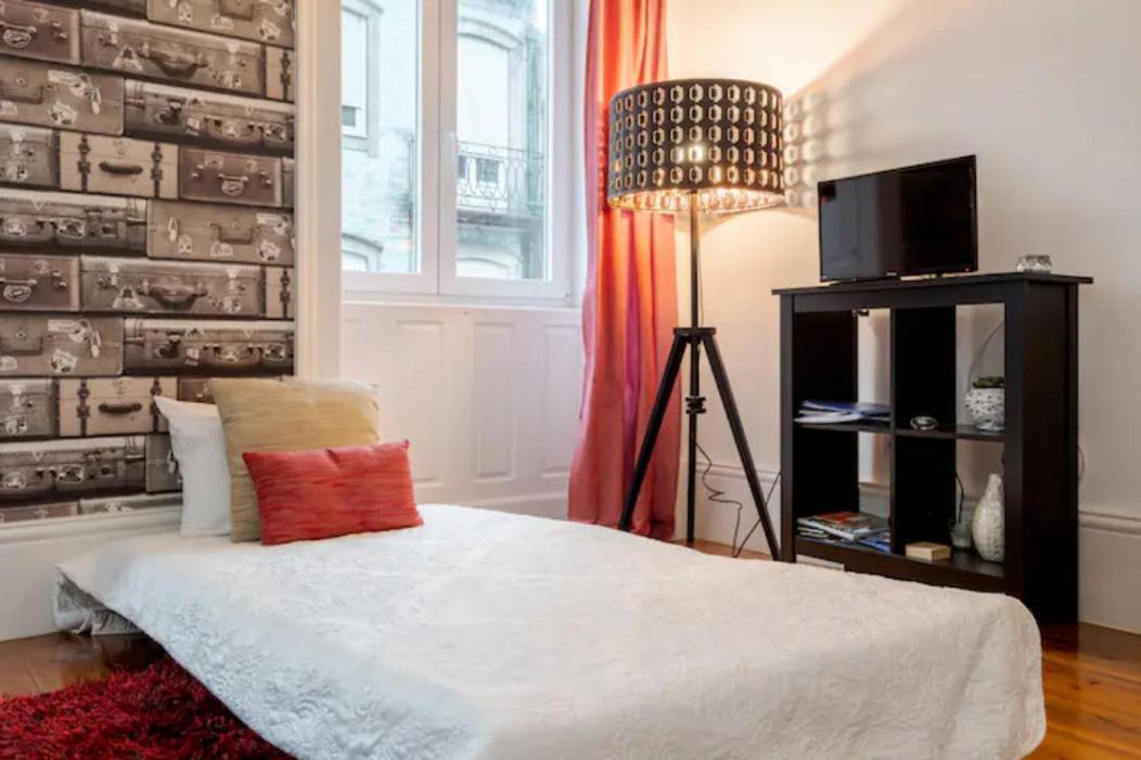 Almada Downtown Apartment *