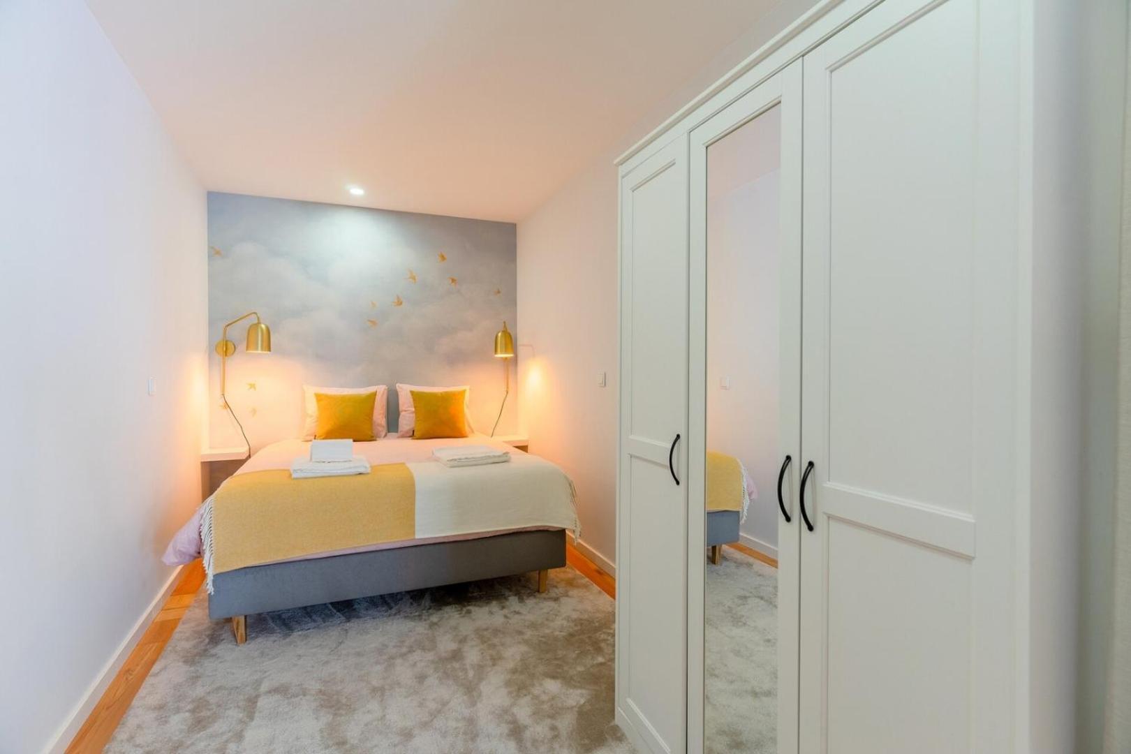 Flat With Cozy Balcony In The Heart Of Center