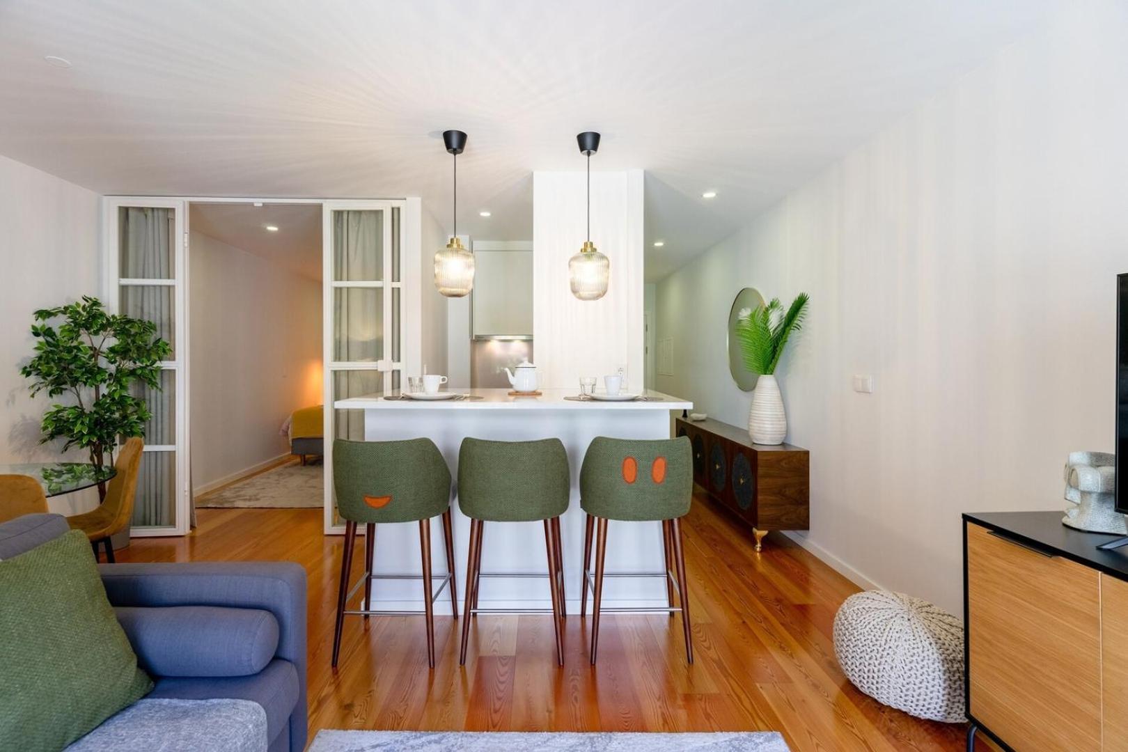 Flat With Cozy Balcony In The Heart Of Center * Porto