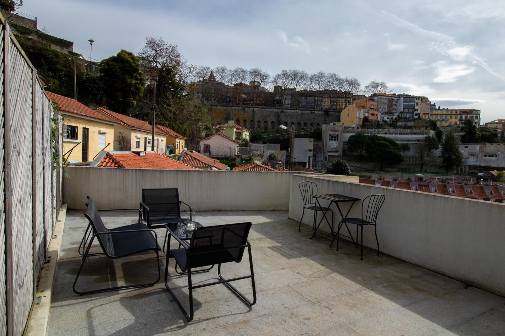 Miragaia W Patio By Lovelystay Porto