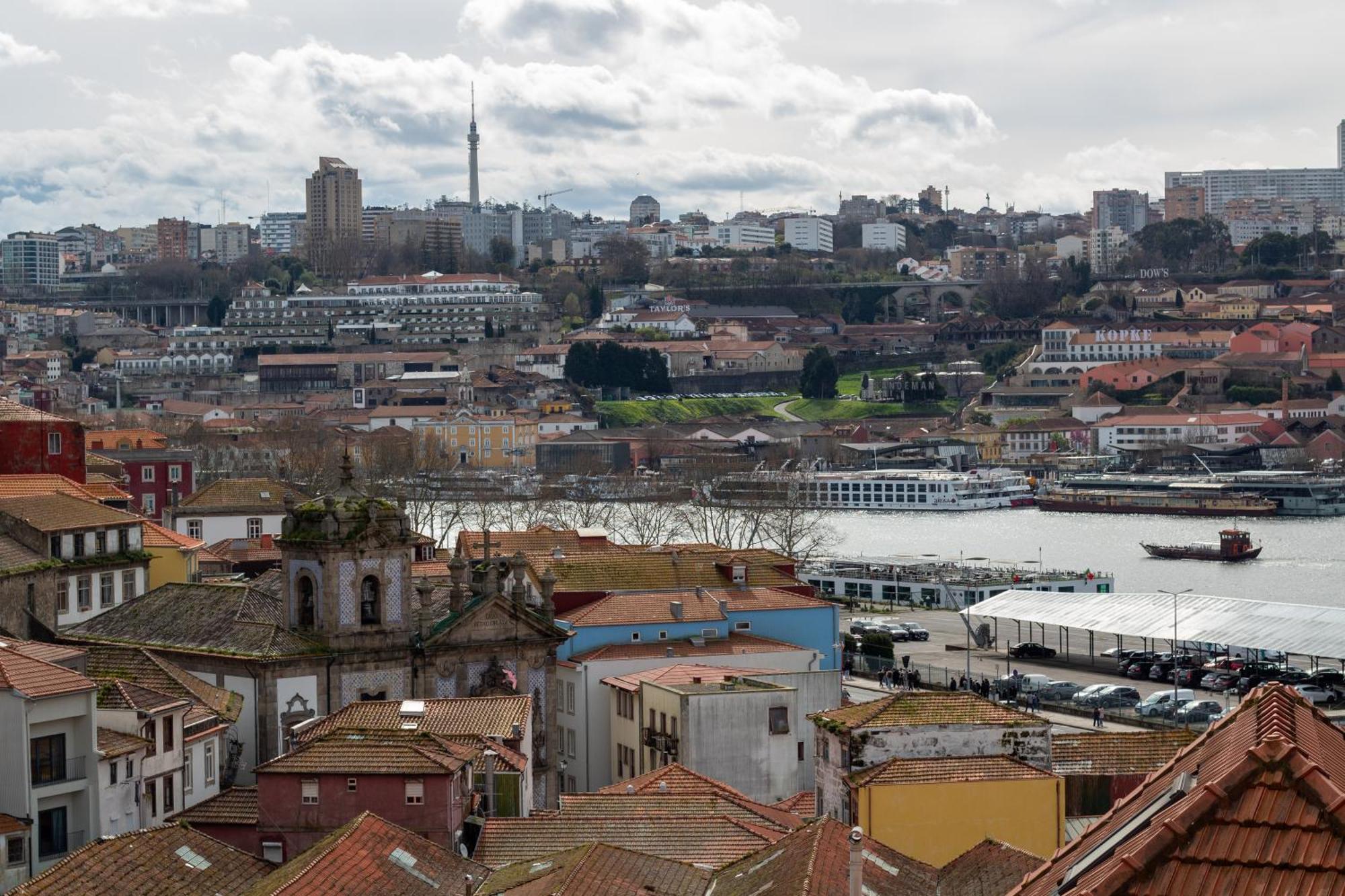 Miragaia W Patio By Lovelystay Apartment Porto