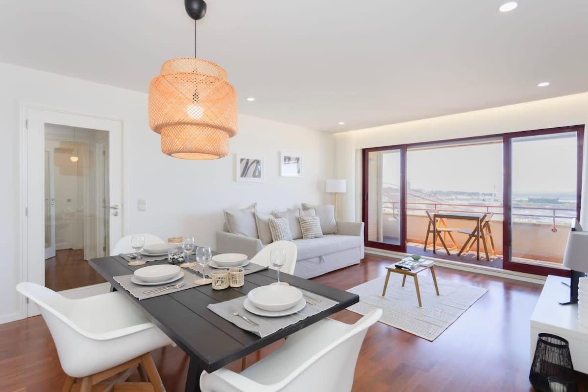 Liiiving In Matosinhos - Seaside Balcony Apartment *