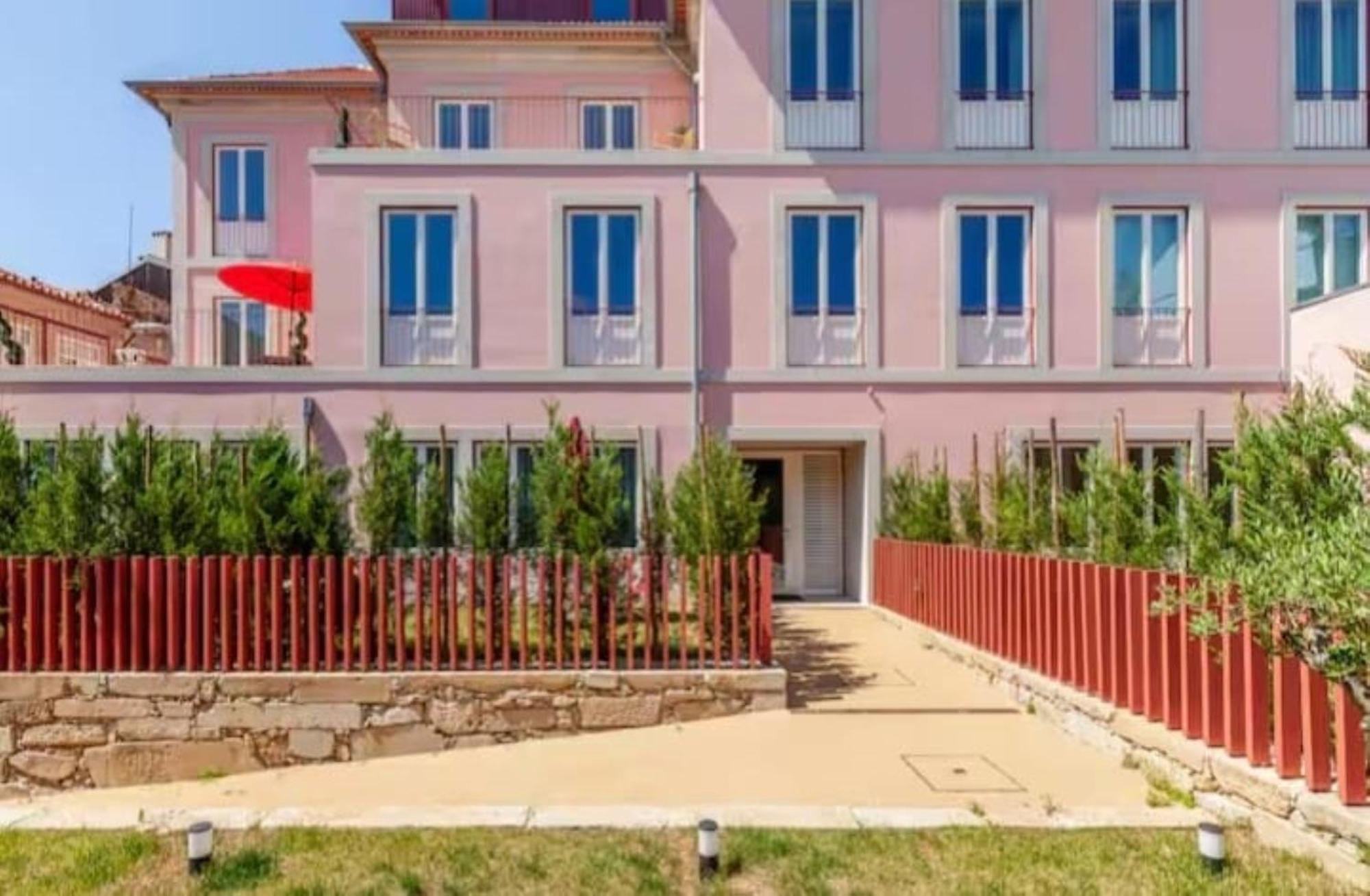 Pink Lux Apartment *