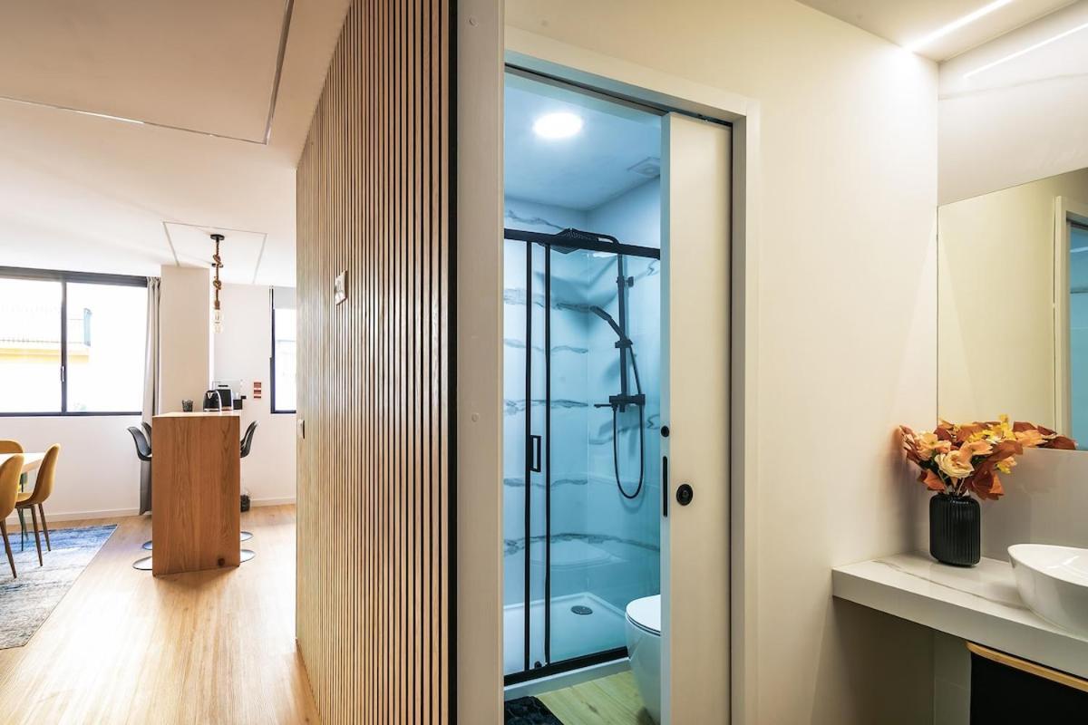 Apartment Yellow Breeze By Cozy *