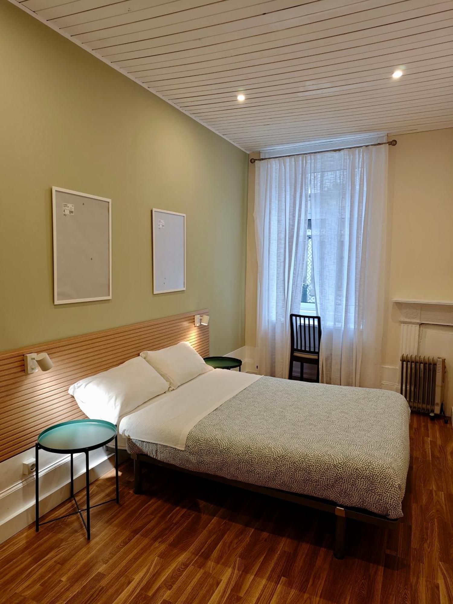 Guest house Bragas Center *