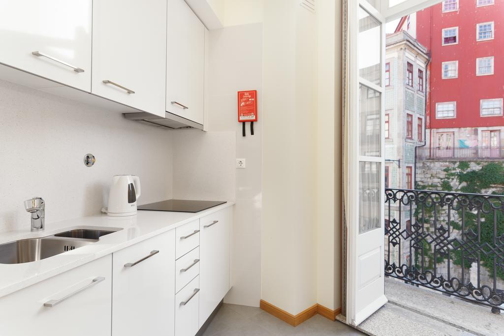 Chateau Apartment *
