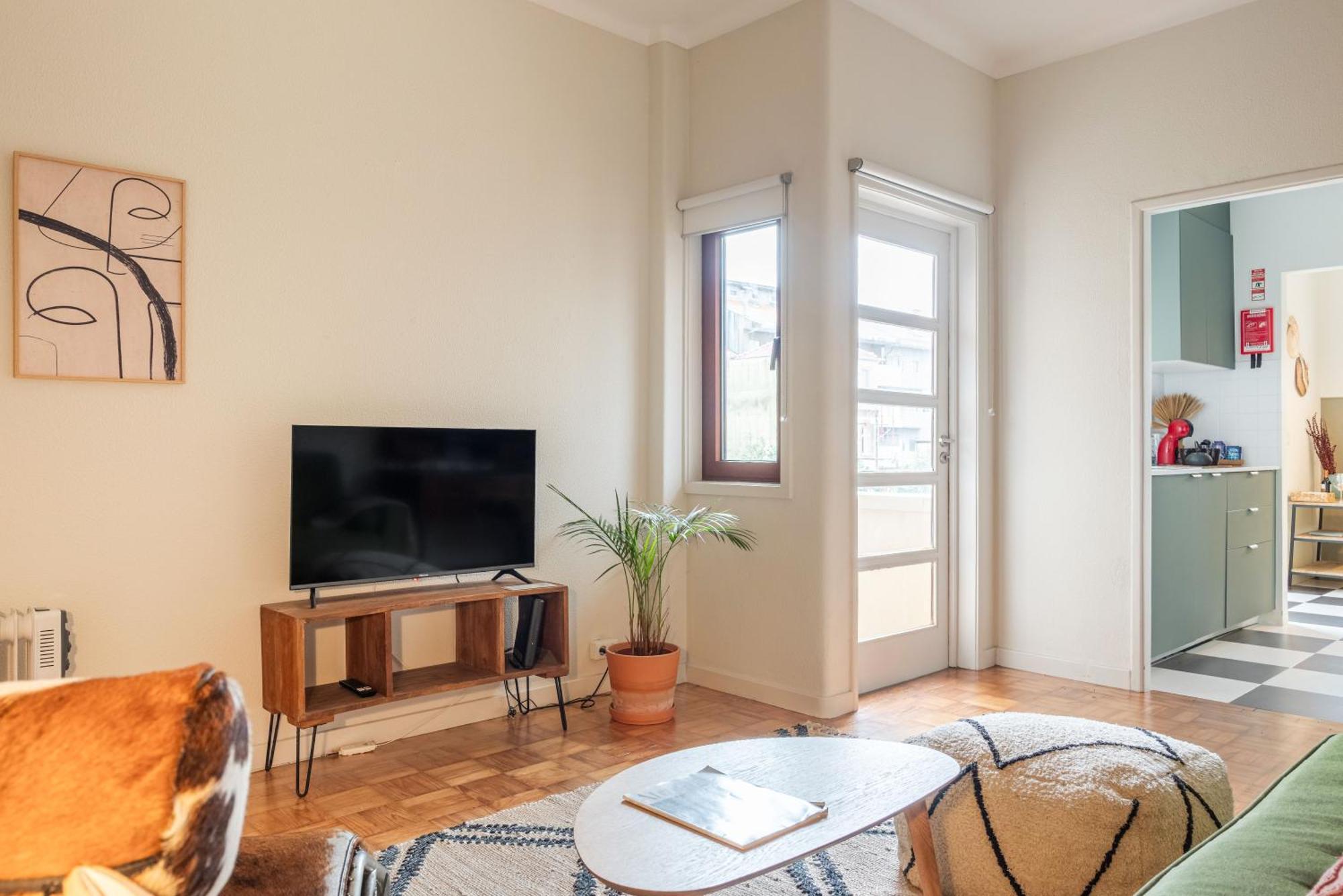 Trendy And Modern 3br Family Apartment