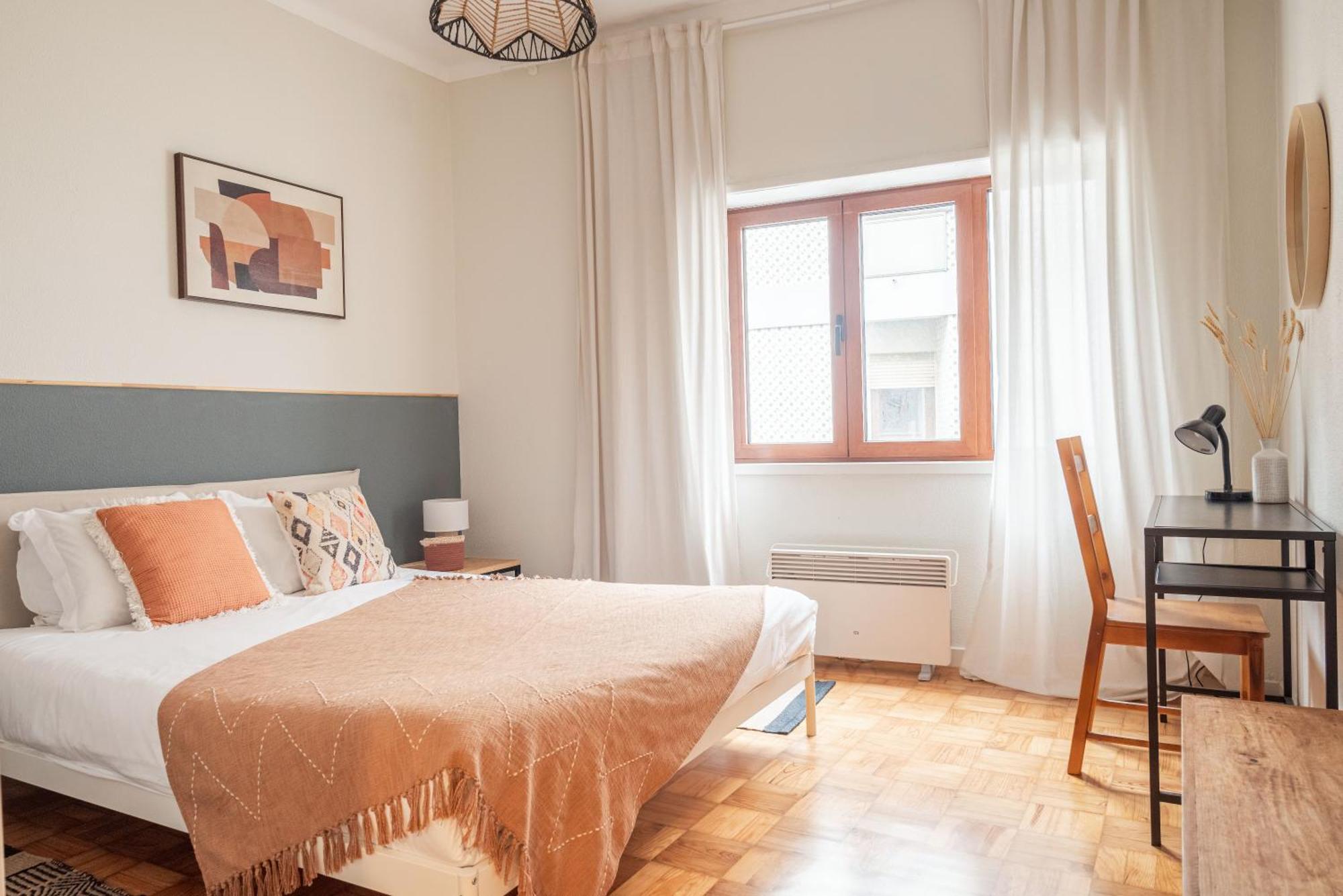 Apartment Trendy And Modern 3br Family