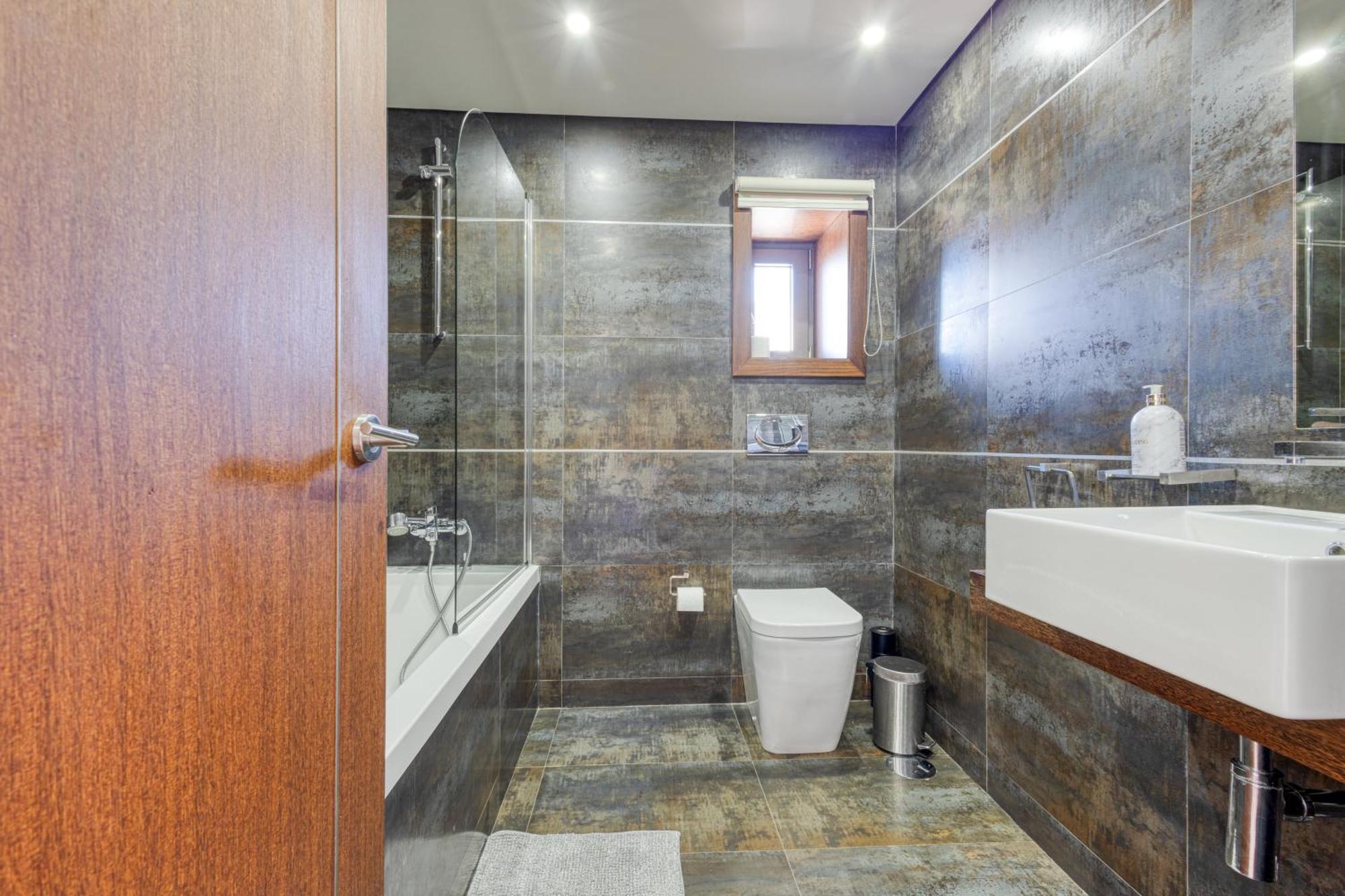 Holiday home On - Luxury House - Pool & Parking & Pet Friendly