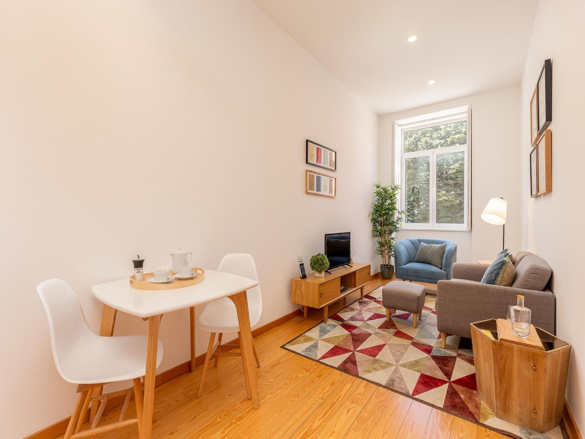 Charming 1-bedroom In * Porto