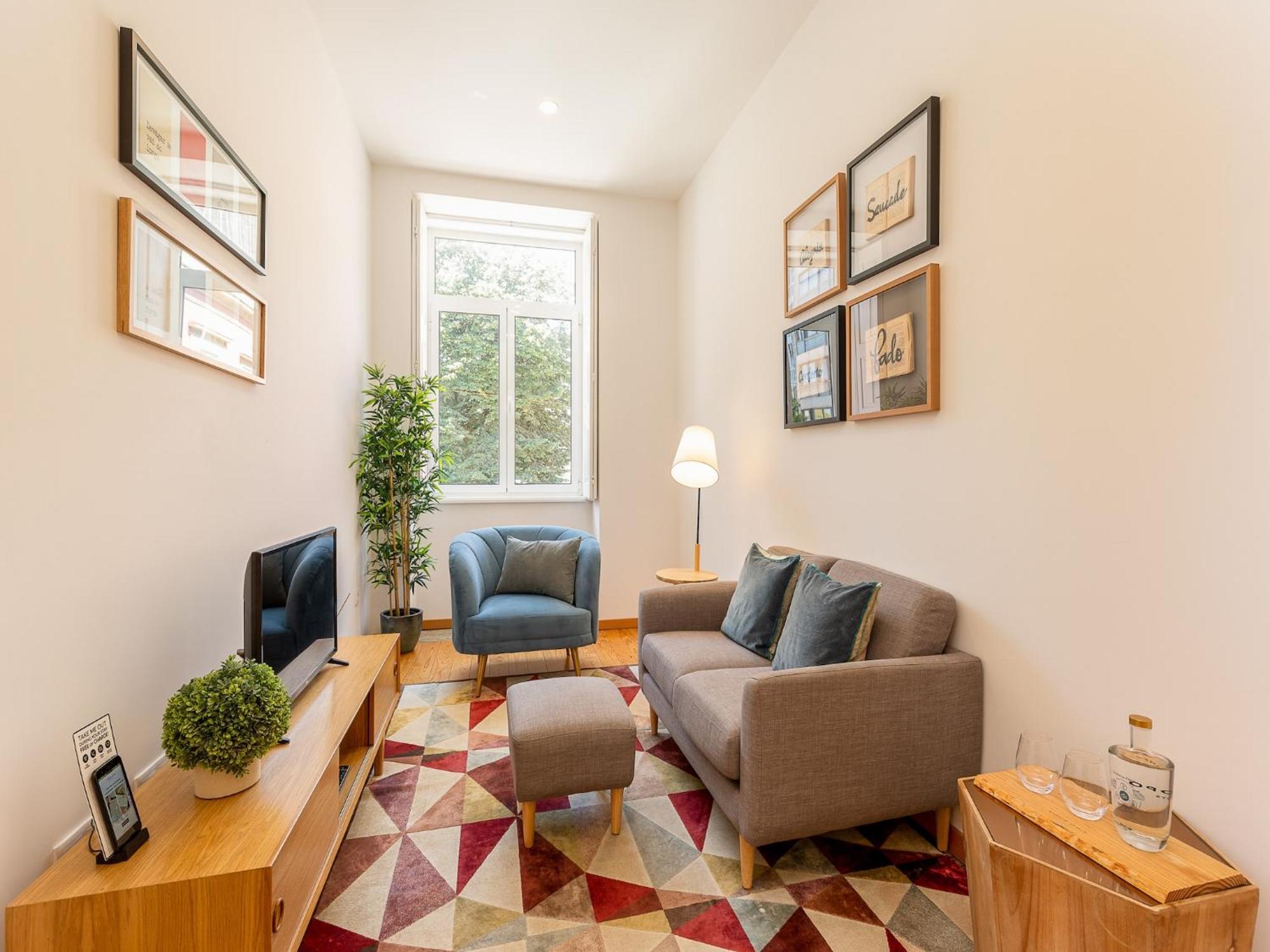 Apartment Charming 1-bedroom In *