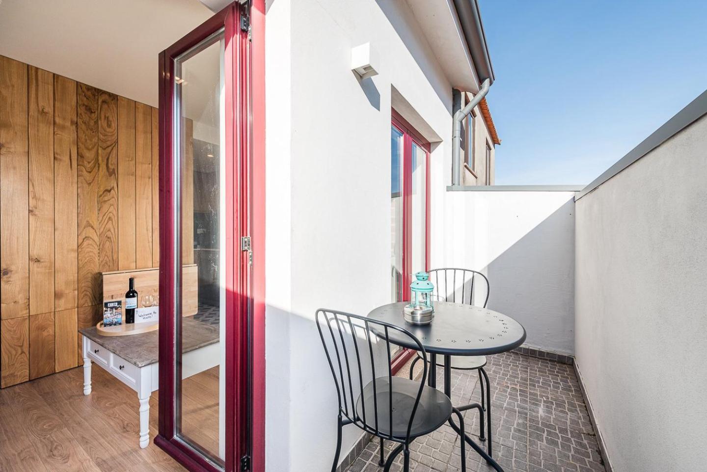 Guestready - Crayon Walls Apts * Porto