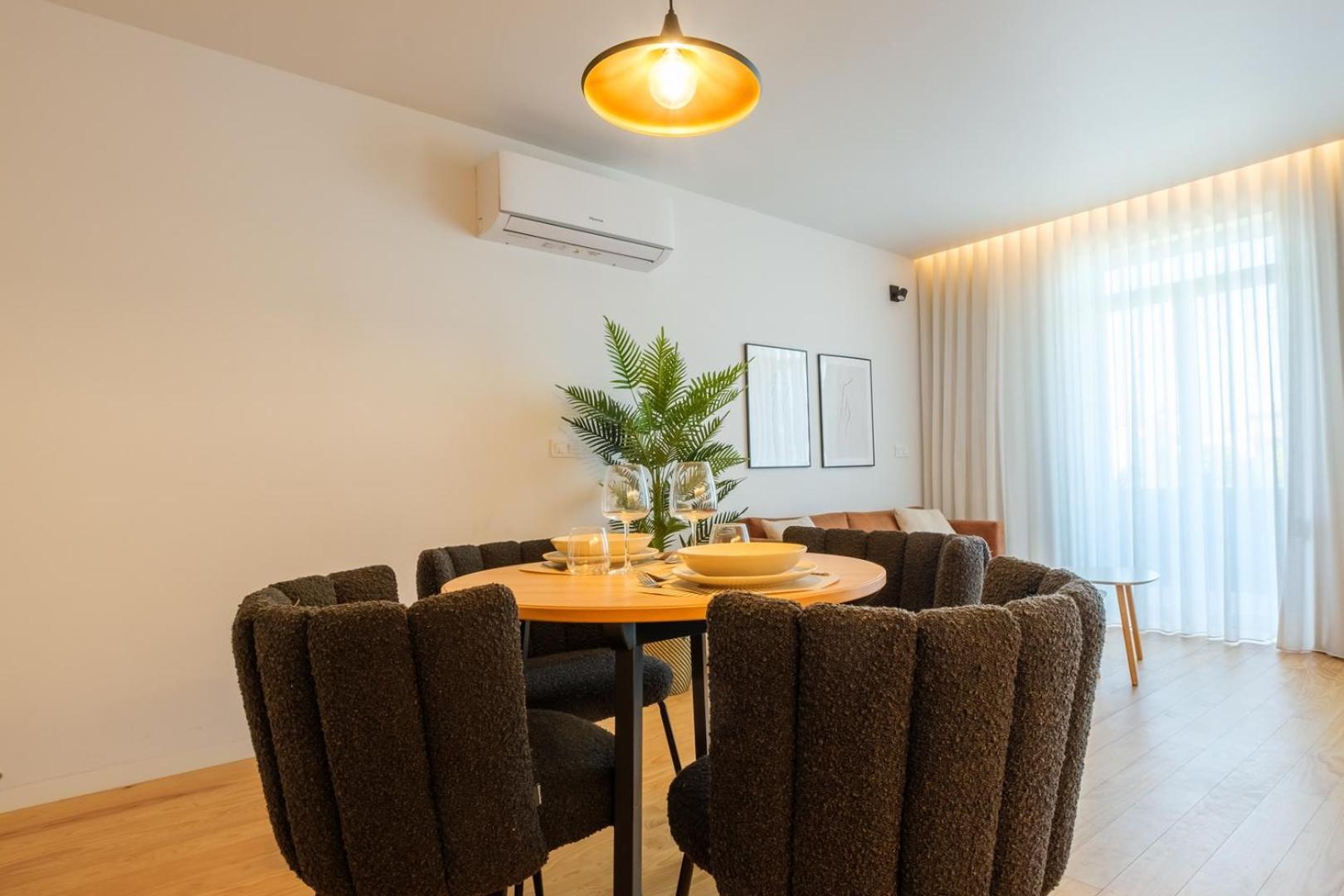 Apartment Spacious Loft W. Balcony In The Heart Of The *