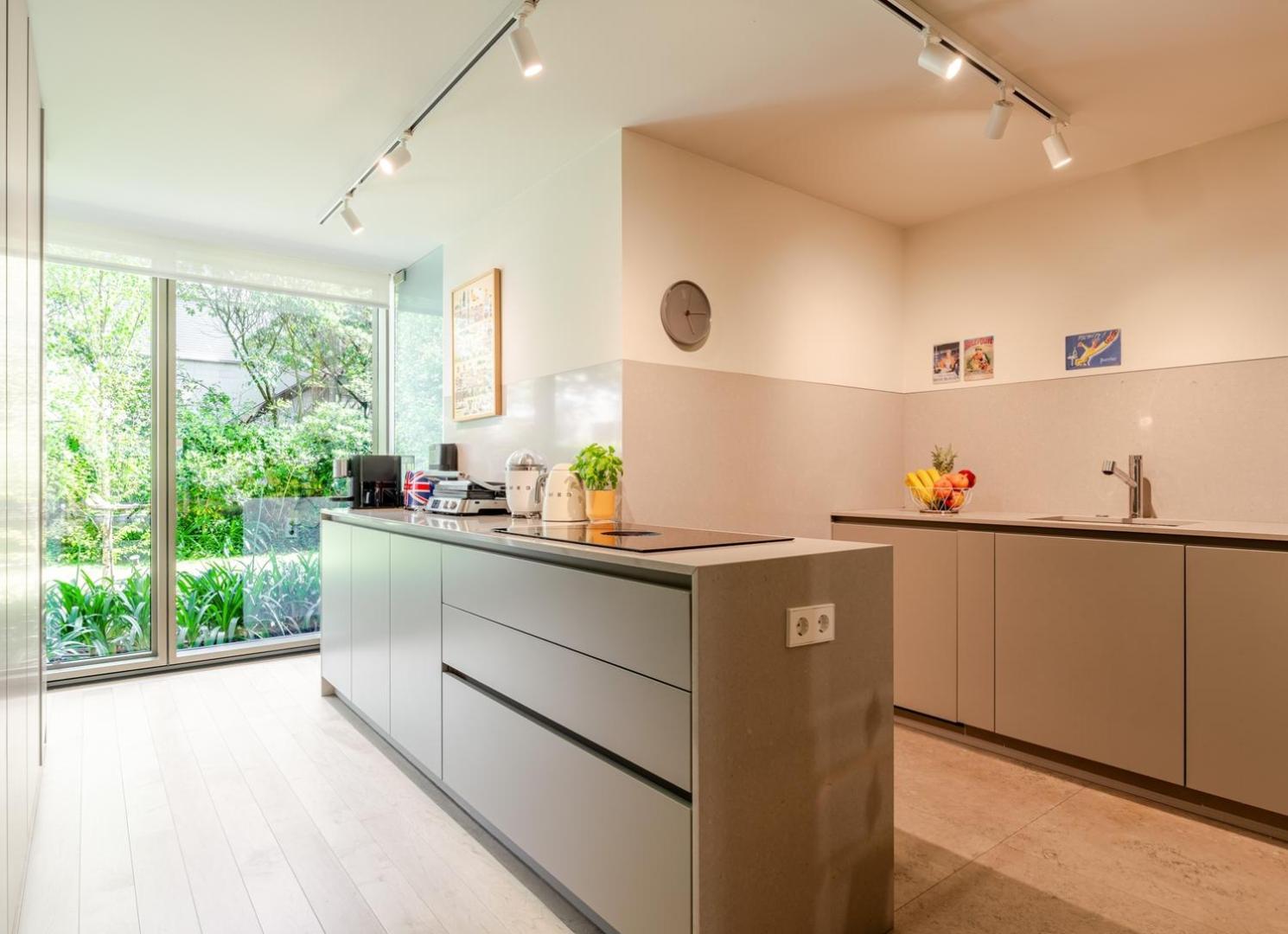 Hostwise - Grand W/ Pool, Garden & Garage Porto