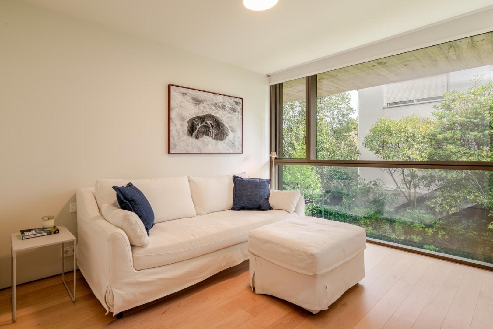 Ferienhaus Hostwise - Grand W/ Pool, Garden & Garage Porto