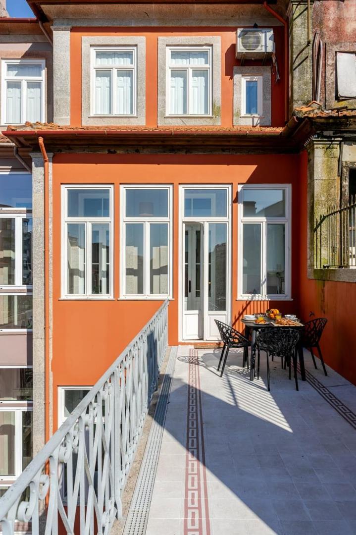 Classic Meets Modern - Downtown Balcony Retreat Apartamento *