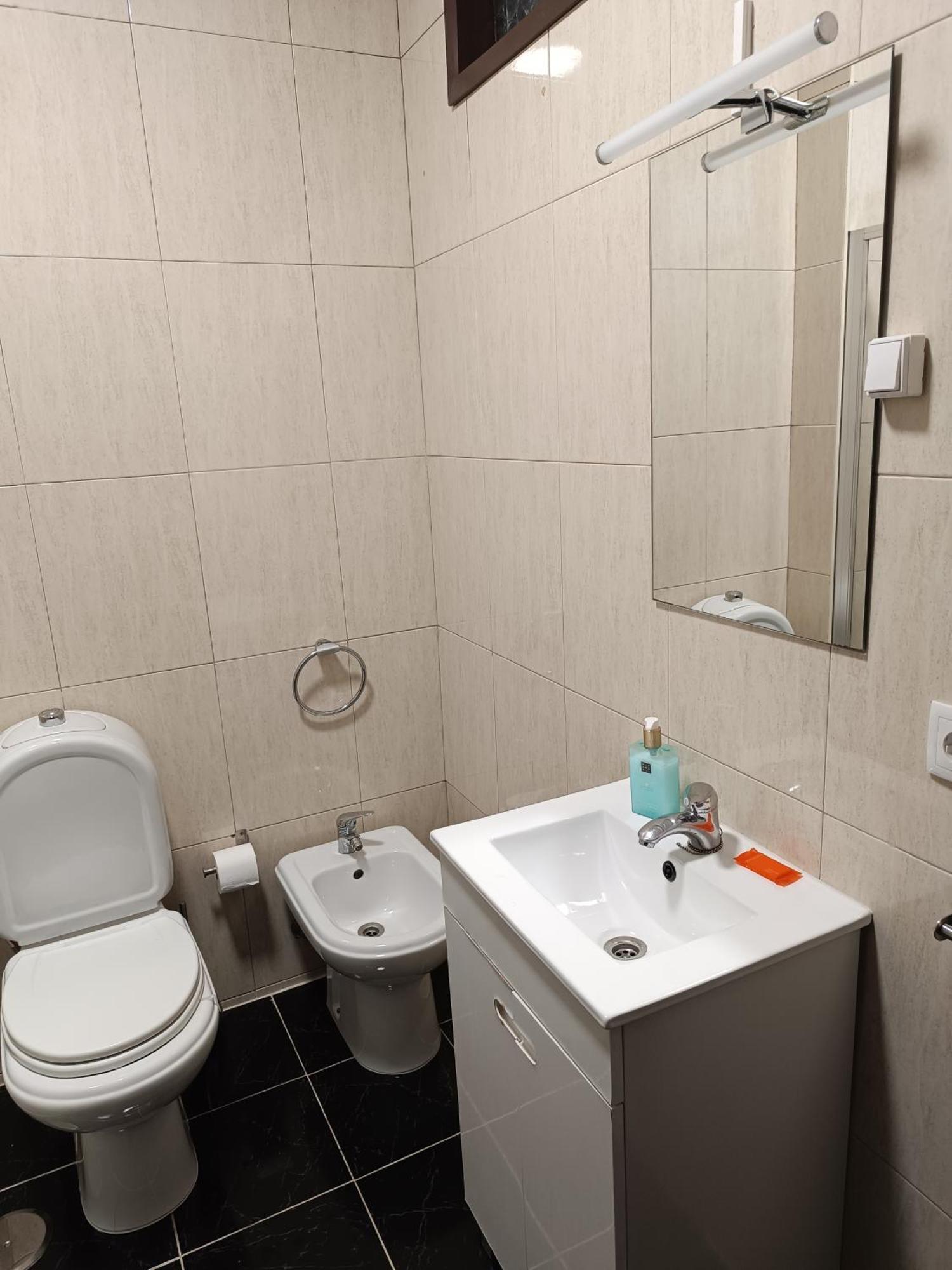 Reis Apartment