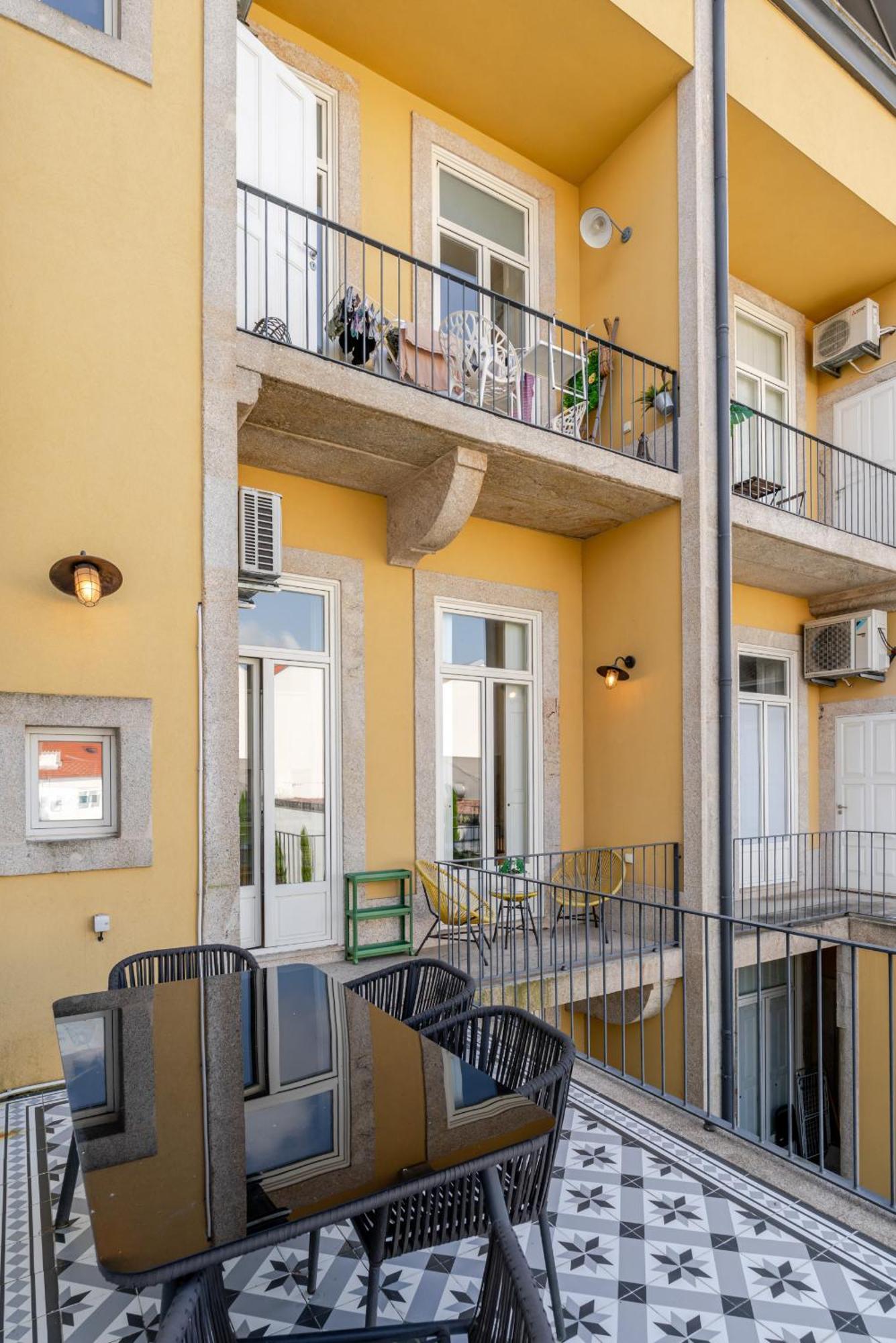 Apartment New!! D Joao Iv