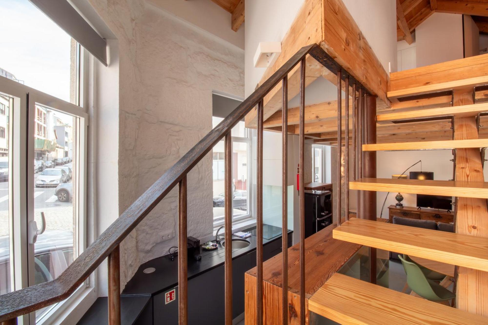 Stylish Triplex By Lovelystay *
