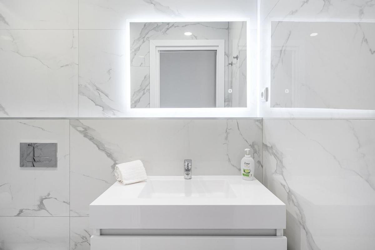 Apartment Terraced In The Heart Of With Parking Porto