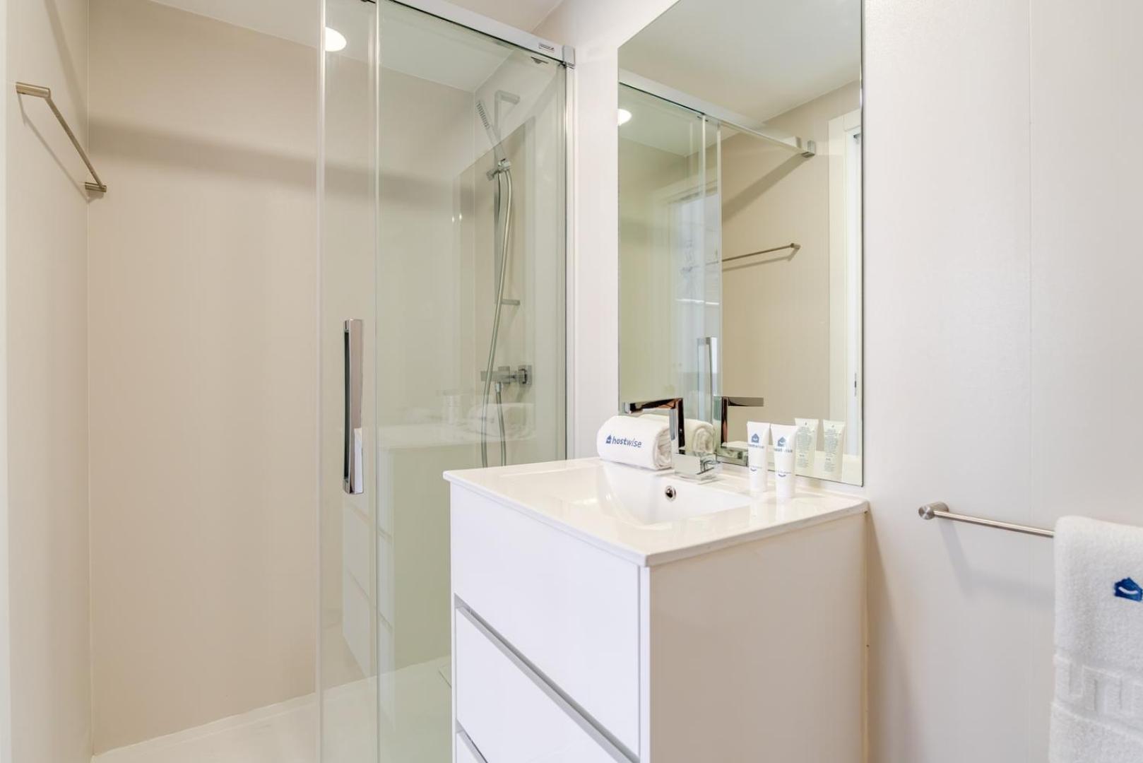 Apartment Hostwise - Bright Flat In Historic Foz House Porto