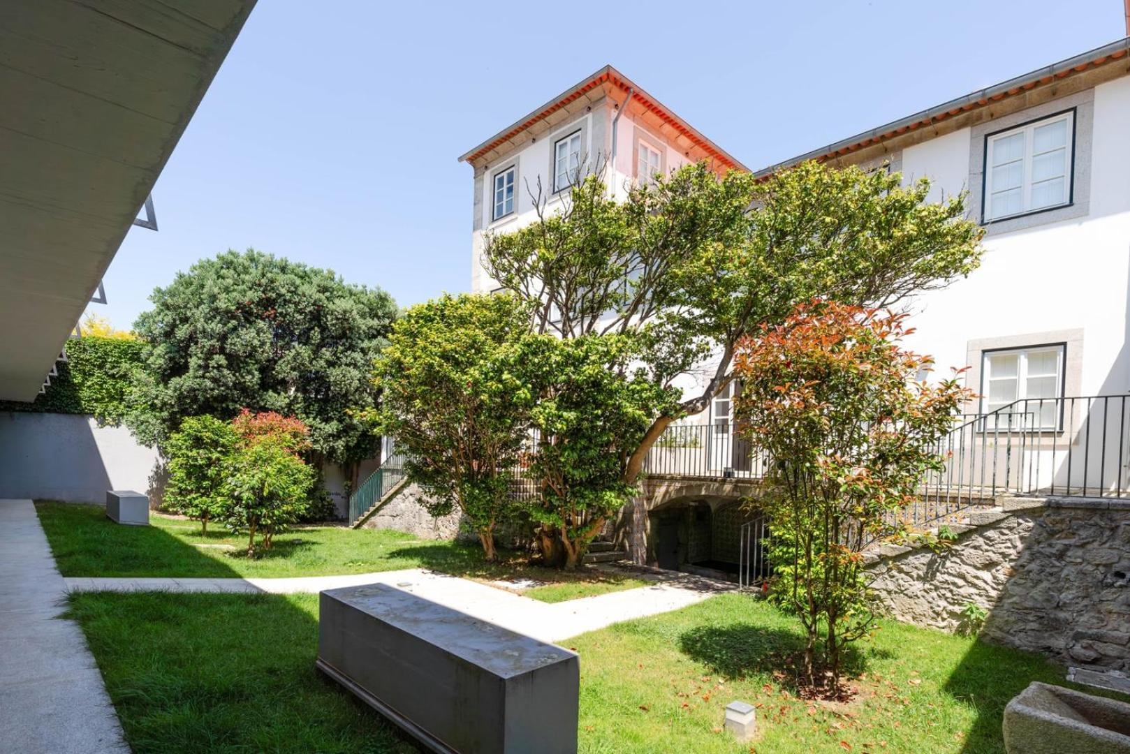 Hostwise - Bright Flat In Historic Foz House Porto