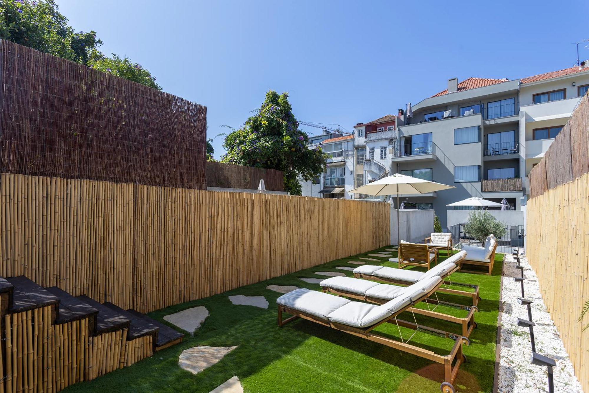 Liiiving In - Pool Paradise Appartement *