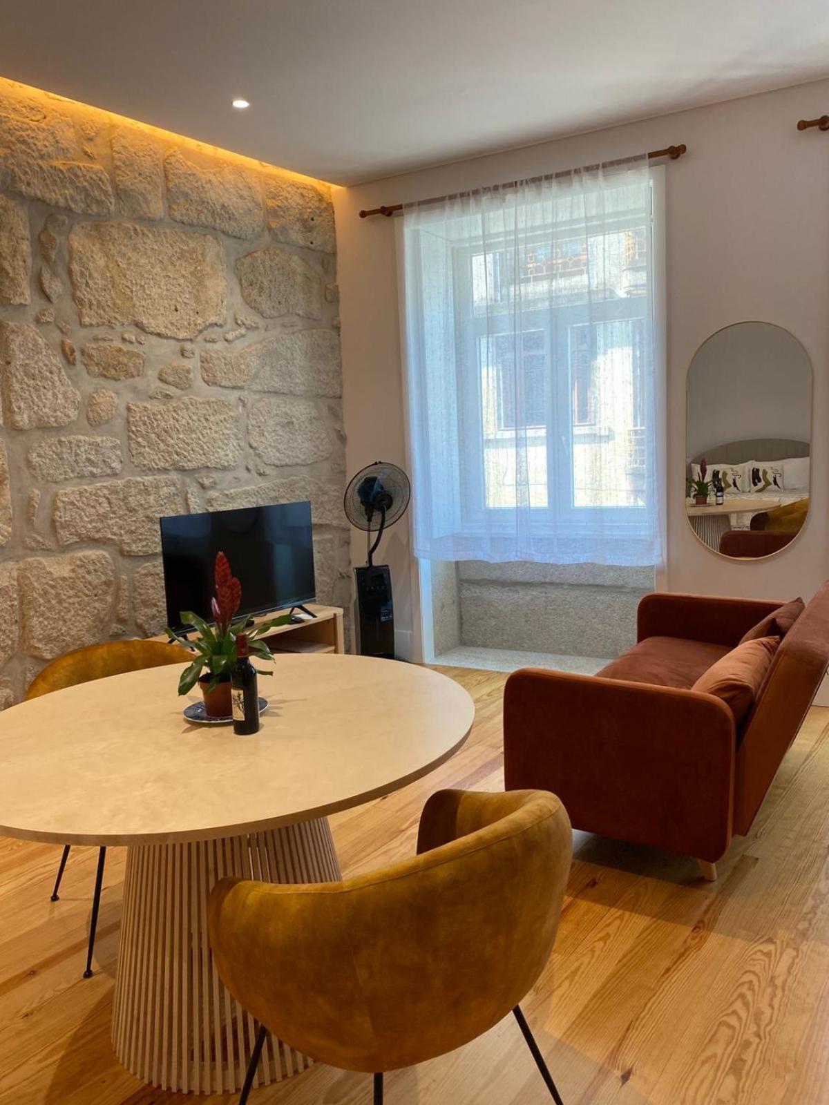 Porto Suites Apartment