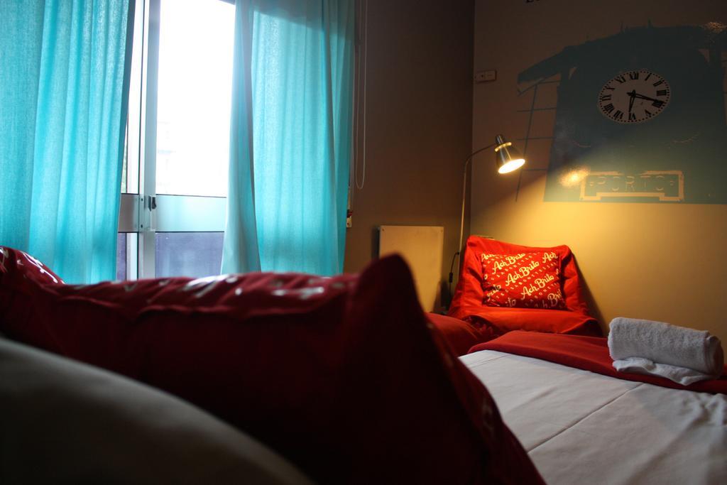 Hostel Oporto Excentric Surf / Design Hostel *
