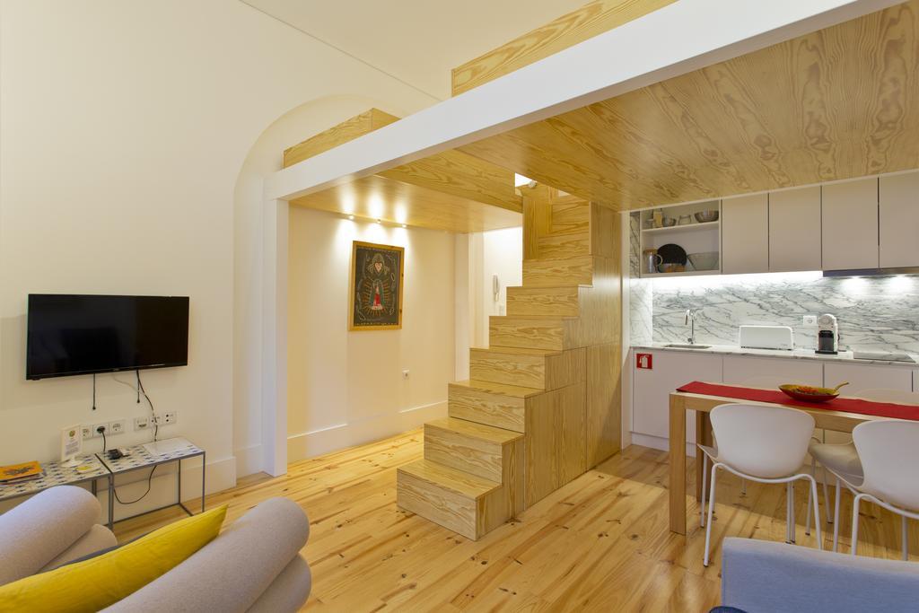 45 Flores: Rua Das Flores/s.bento Appartement Porto