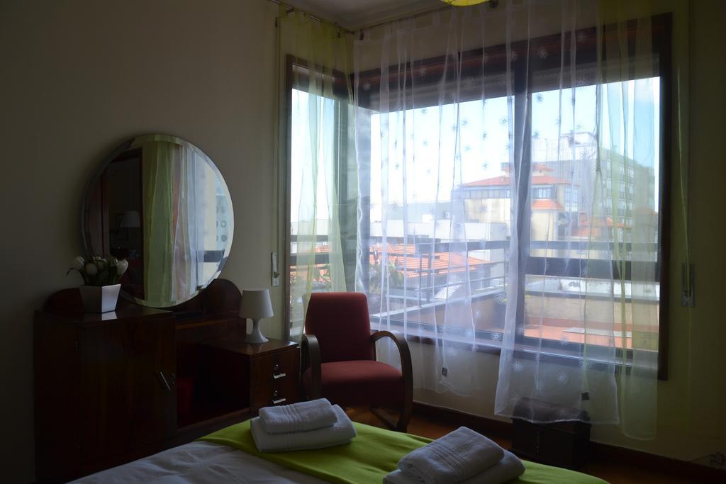 Guestready - Balcony Over * Porto