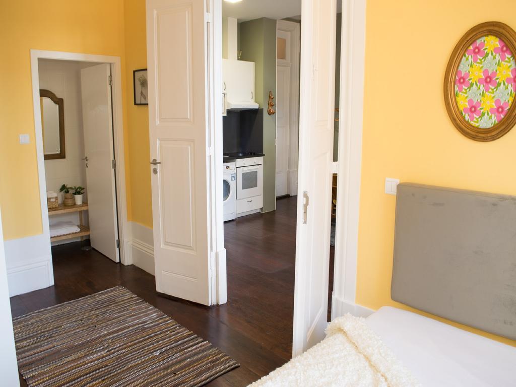 Merc Place Apartment
