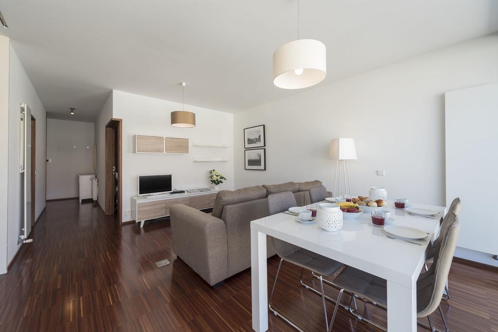 Lovelystay - Casas Brancas - Modern Apartment With Balcony & Free Private Parking Apartment Porto