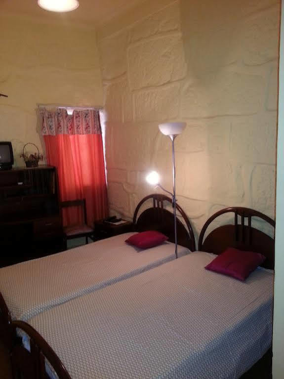 Guest house Caldeira 2*