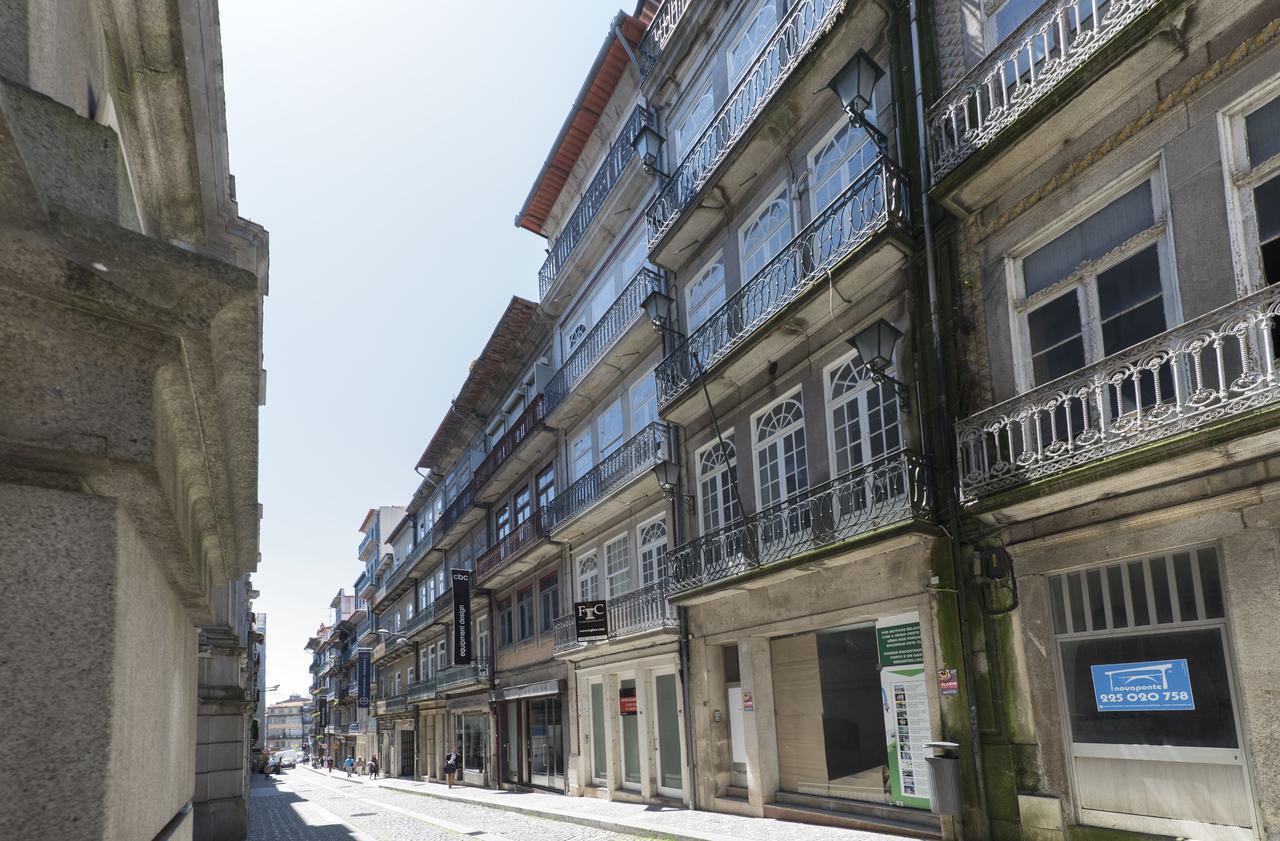 Lovelystay - Rico's - Almada 1ºf Apartment