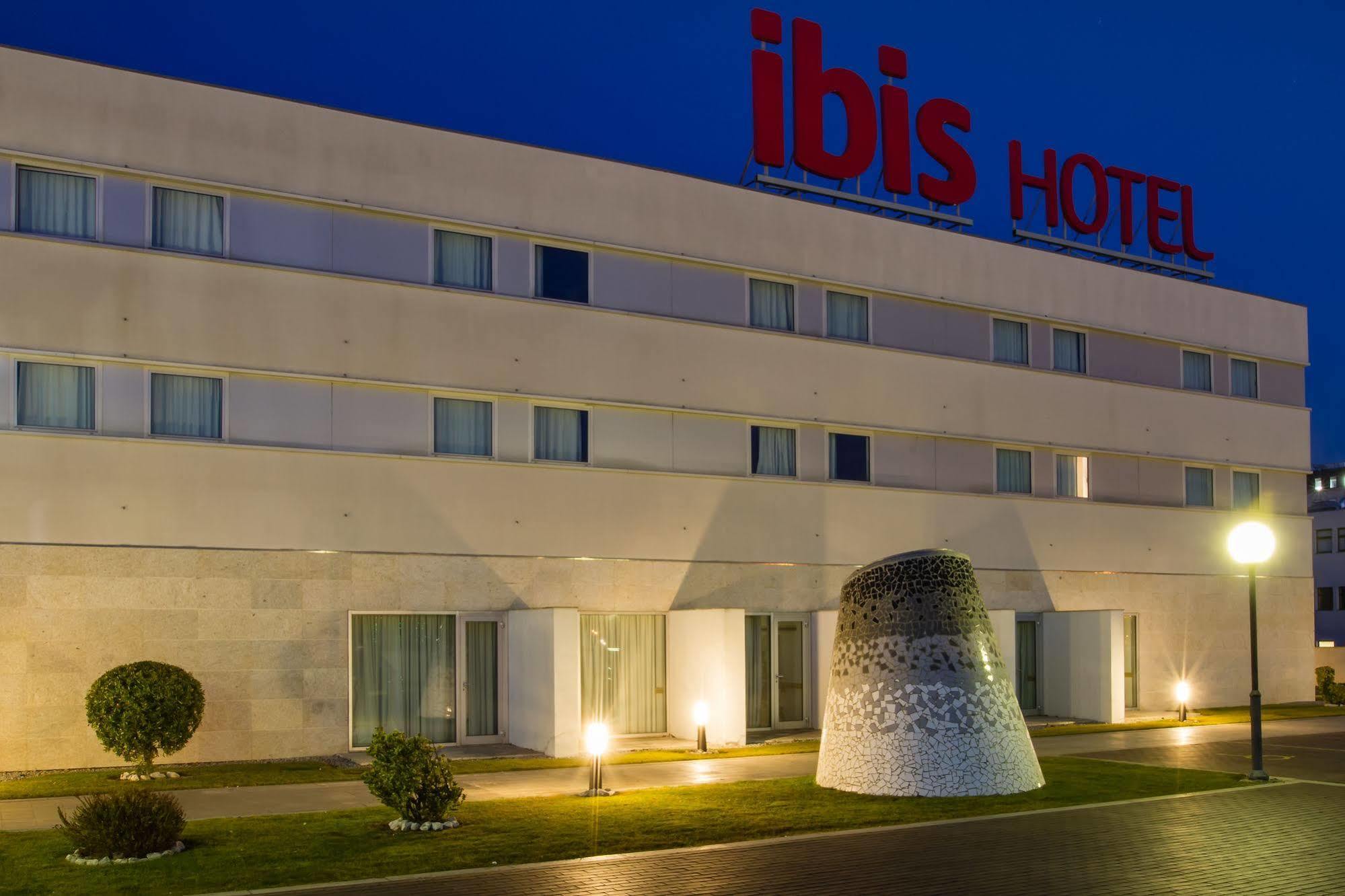 Ibis Sao Joao Hotel