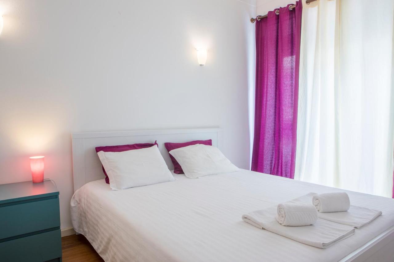 Downtown With Terrace - 4 Bedrooms Apartment