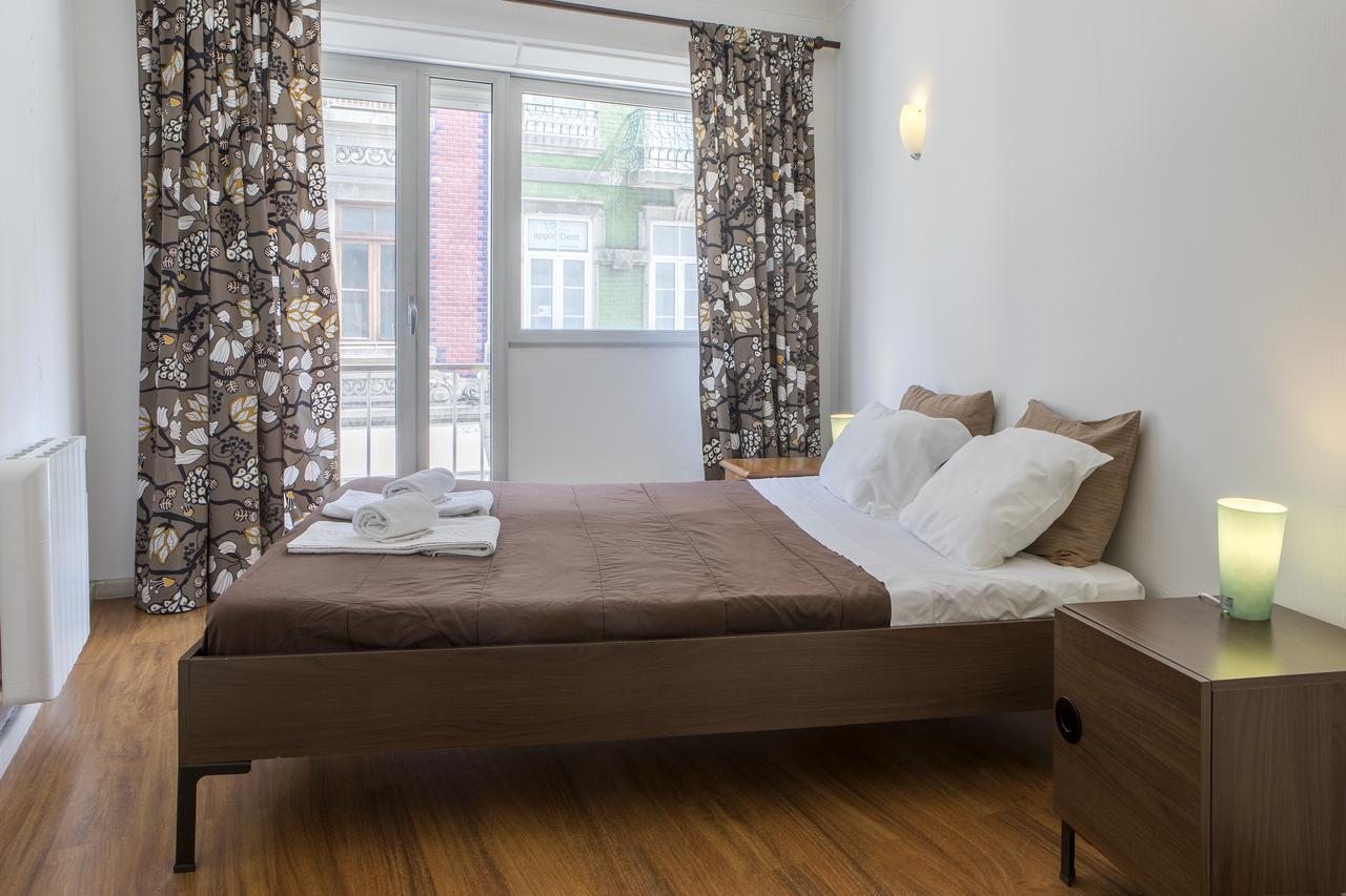 Apartment Downtown With Terrace - 4 Bedrooms Porto
