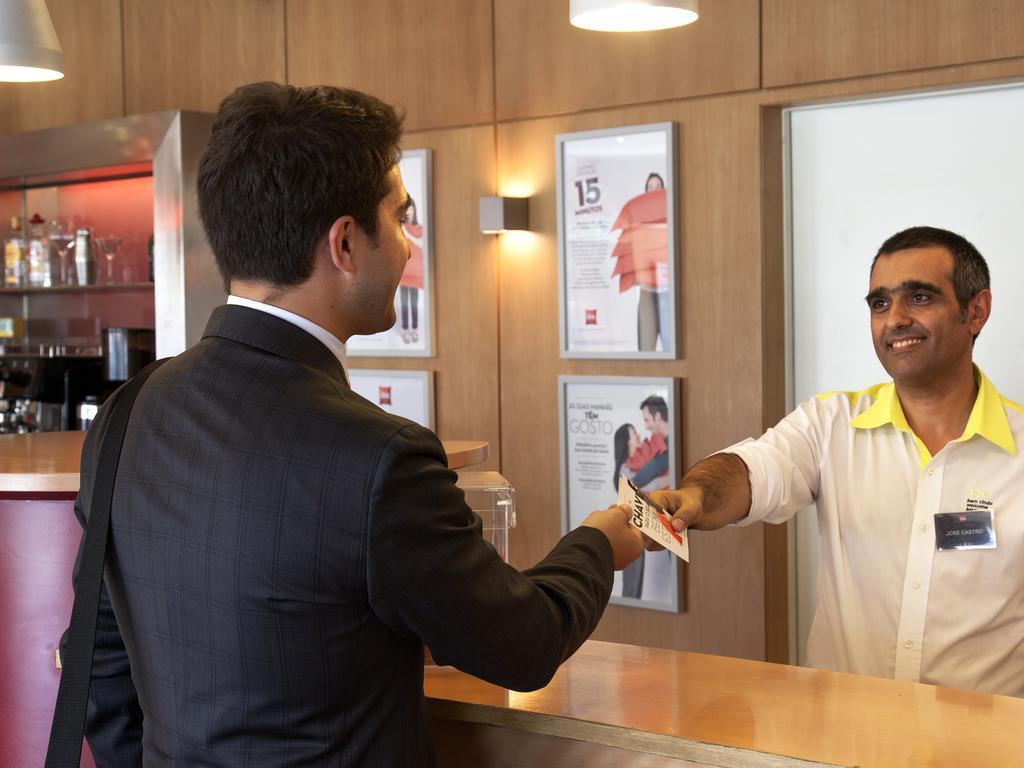 Ibis Sao Joao Hotel 2*