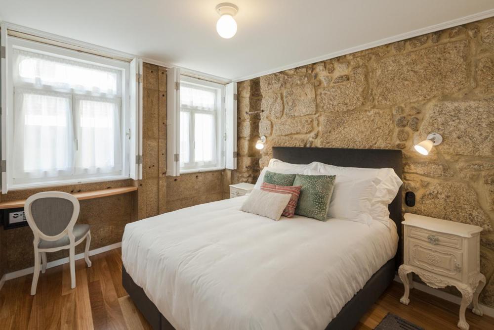 1872 River House By Olivia 4*